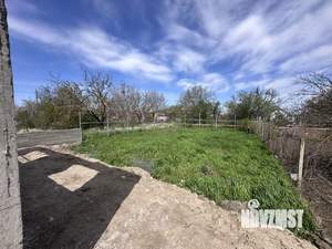 Дом 100м&sup2;, 1-этажный, участок 8 сот.  