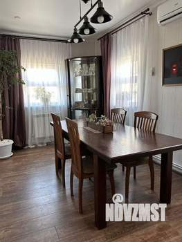 Дом 223м&sup2;, 2-этажный, участок 8 сот.  