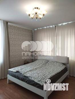Дом 230м², 2-этажный, участок 6 сот.  
