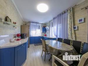 Дом 245м&sup2;, 3-этажный, участок 9 сот.  