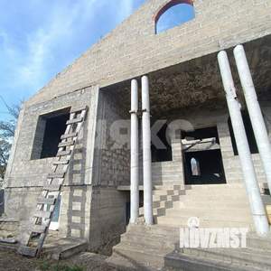 Дом 300м&sup2;, 1-этажный, участок 5 сот.  