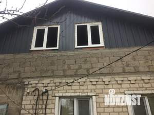 Дом 80м&sup2;, 2-этажный, участок 10 сот.  