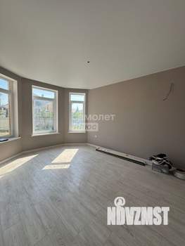 Дом 180м², 2-этажный, участок 5 сот.  