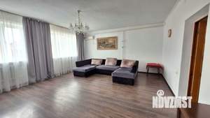 Дом 250м&sup2;, 2-этажный, участок 10 сот.  