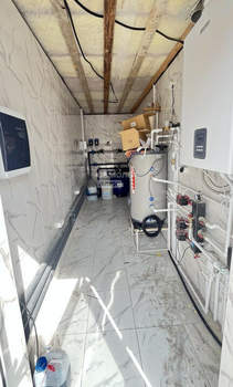 Дом 233м&sup2;, 2-этажный, участок 8 сот.  