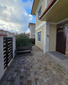 Дом 175м&sup2;, 2-этажный, участок 0 сот.  