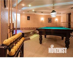 Дом 560м&sup2;, 3-этажный, участок 26 сот.  