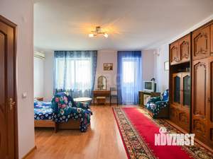 Таунхаус 265м&sup2;, 3-этажный, участок 7 сот.  