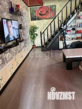 Дом 160м&sup2;, 2-этажный, участок 3 сот.  