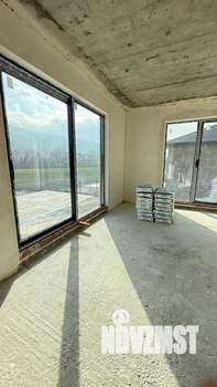 Дом 247м&sup2;, 2-этажный, участок 8 сот.  