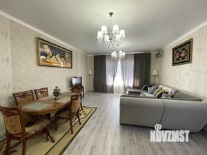 Дом 210м², 2-этажный, участок 5 сот.  