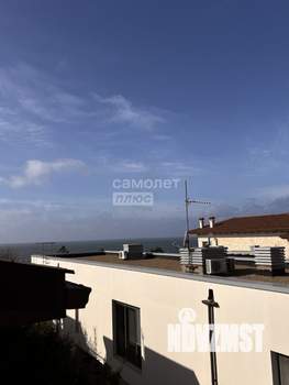 Таунхаус 100м&sup2;, 3-этажный, участок 10 сот.  