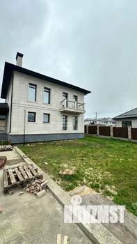 Коттедж 220м², 2-этажный, участок 10 сот.  