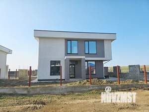 Дом 225м&sup2;, 2-этажный, участок 5 сот.  