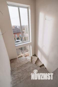 Дом 218м², 2-этажный, участок 6 сот.  