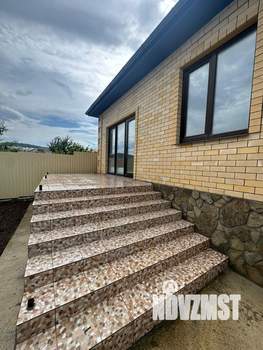 Дом 65м&sup2;, 2-этажный, участок 3 сот.  