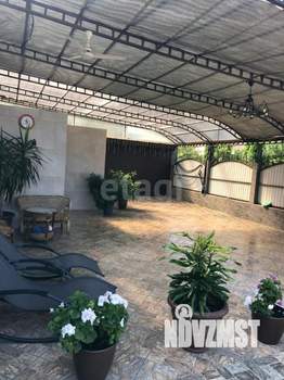 Дом 352м², 3-этажный, участок 5 сот.  