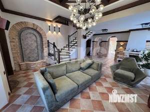 Дом 420м&sup2;, 4-этажный, участок 10 сот.  