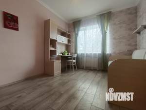 Дом 181м², 2-этажный, участок 8 сот.  
