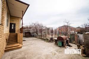 Дом 387м&sup2;, 3-этажный, участок 7 сот.  