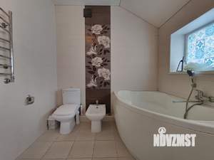 Таунхаус 250м&sup2;, 3-этажный, участок 2 сот.  