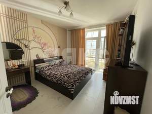 Дом 132м&sup2;, 3-этажный, участок 5 сот.  