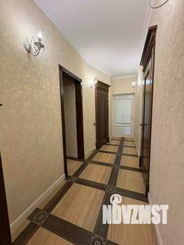 Дом 250м², 2-этажный, участок 5 сот.  