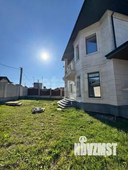 Дом 220м&sup2;, 2-этажный, участок 9 сот.  