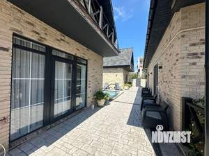 Дом 255м&sup2;, 2-этажный, участок 6 сот.  