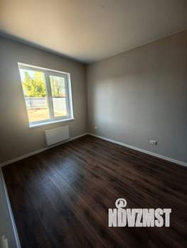 Дом 100м&sup2;, 1-этажный, участок 8 сот.  