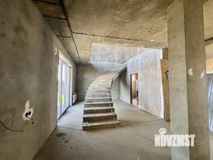 Дом 320м², 2-этажный, участок 6 сот.  