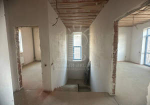 Дом 282м², 3-этажный, участок 6 сот.  