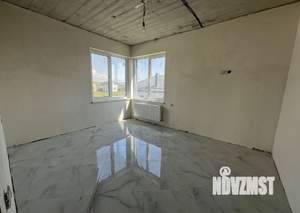 Дом 175м&sup2;, 2-этажный, участок 4 сот.  