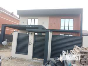 Дом 327м&sup2;, 2-этажный, участок 6 сот.  