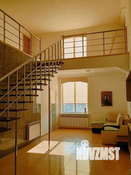 Дом 345м&sup2;, 3-этажный, участок 12 сот.  