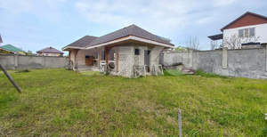 Дом 306м&sup2;, 2-этажный, участок 10 сот.  