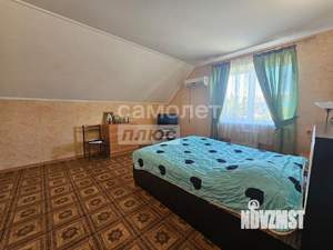 Коттедж 220м², 2-этажный, участок 6 сот.  