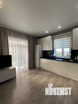 Дом 75м&sup2;, 2-этажный, участок 4 сот.  