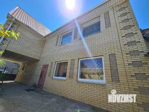 Дом 175м&sup2;, 2-этажный, участок 8 сот.  