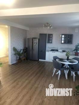 Дом 190м&sup2;, 2-этажный, участок 5 сот.  