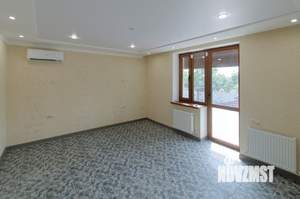 Дом 235м², 2-этажный, участок 6 сот.  