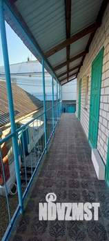 Дом 100м&sup2;, 2-этажный, участок 3 сот.  