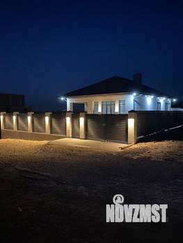 Дом 100м&sup2;, 2-этажный, участок 4 сот.  