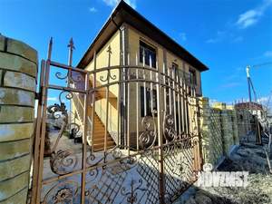 Дом 251м², 2-этажный, участок 10 сот.  