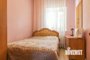 Дом 259м&sup2;, 3-этажный, участок 5 сот.  