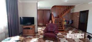 Дом 373м², 2-этажный, участок 10 сот.  