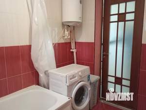 Дом 70м&sup2;, 2-этажный, участок 5 сот.  