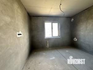 Дом 80м&sup2;, 2-этажный, участок 5 сот.  