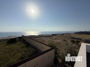 Дом 300м&sup2;, 2-этажный, участок 4 сот.  