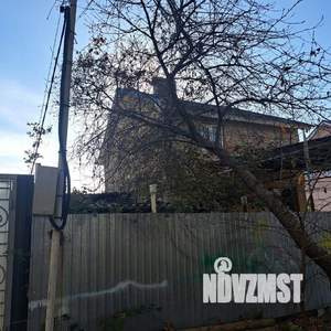 Дом 60м², 2-этажный, участок 10 сот.  